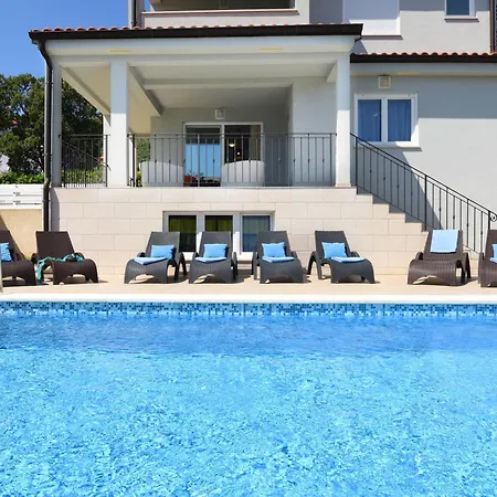 Amber Yourcroatiaholiday * Drenje (Istria)